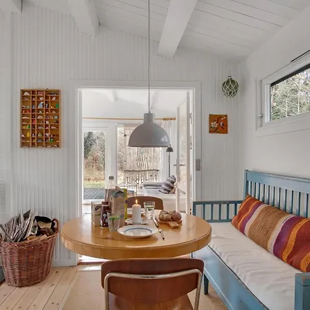 Amazing In With Kitchen Holiday home