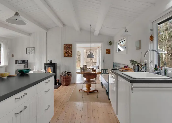 Amazing In With Kitchen